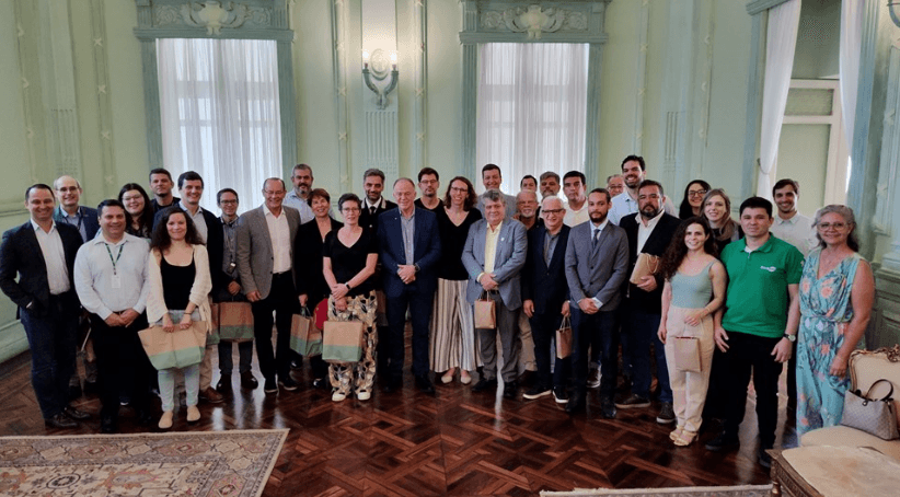 Европейские органы мониторинга и контроля за соблюдением правил о товарах, не связанных с вырубкой лесов, посетили штат Эспириту-Санту в рамках инициатив программы “Инвестиции в зелёное будущее”