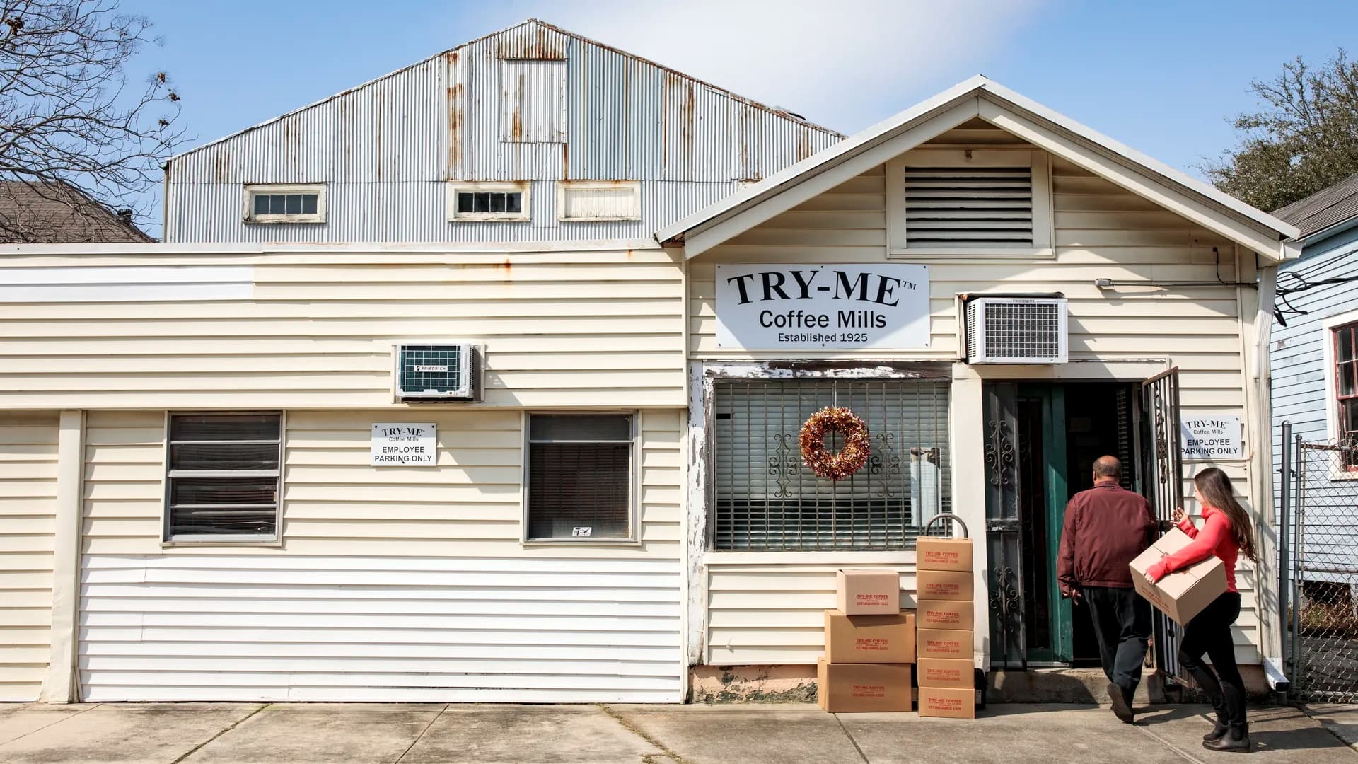 Старейшая обжарочная кофейня в Новом Орлеане начинает новую главу под управлением местных жительниц