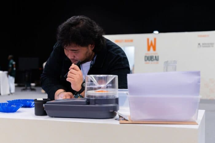 مقابلة حصرية مع نظام باشا لولوانج أفضل مُحمِّص قهوة في الإمارات 2026