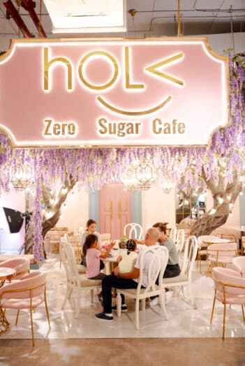 Бесплатный кофе в Дубае для тех, кто проходит 10 000 шагов в день