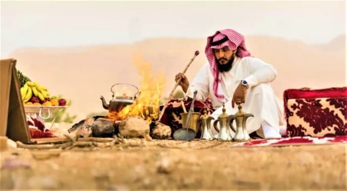 القهوة السعودية… رمز الكرم الذي يصنع هوية المجتمع