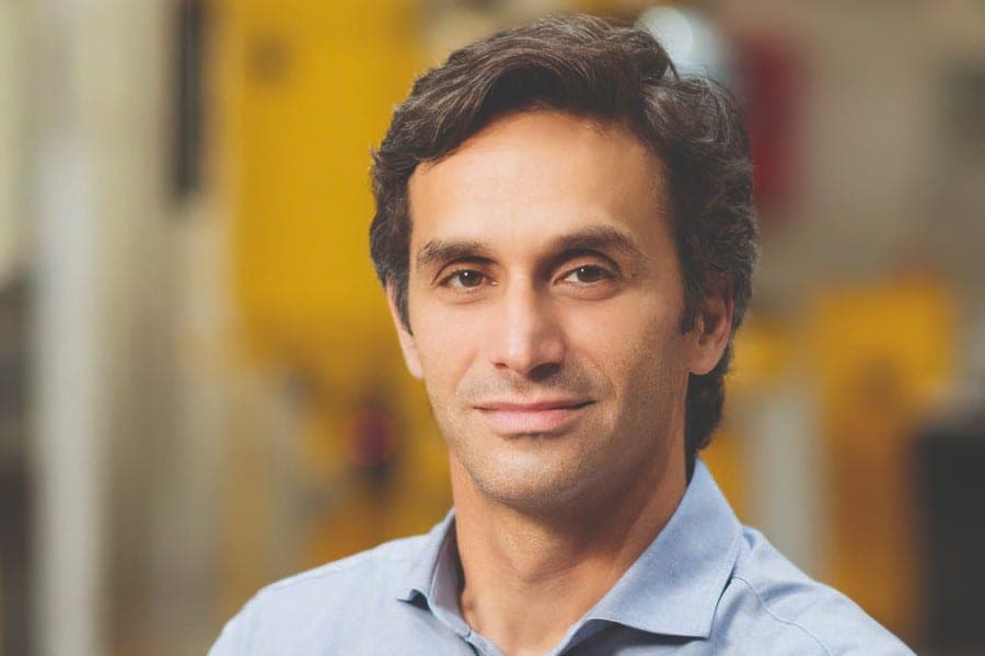 Генеральный директор “Кофи Айленд”, Константинос Константинопулос, рассматривает вызовы и возможности, формирующие индустрию кофе в 2024 году