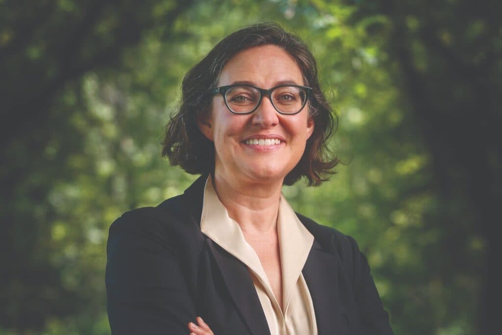 Генеральный директор Мировые исследования кофе представляет обзор глобальной программы селекции робусты