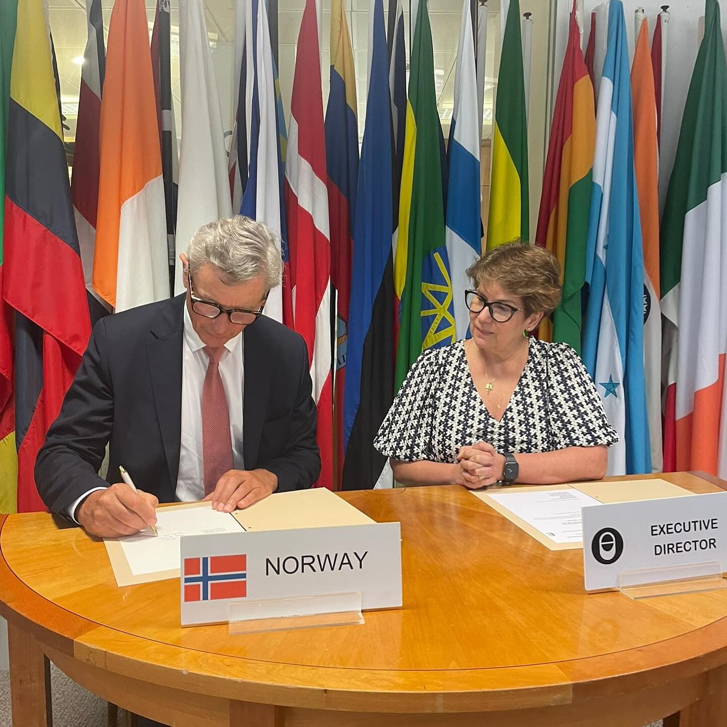 Норвегия официально ратифицировала Международное соглашение по кофе 2022 года, укрепляя глобальное сотрудничество в кофейной отрасли