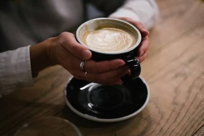 Doctor Explains the “Coffee Belly” Myth