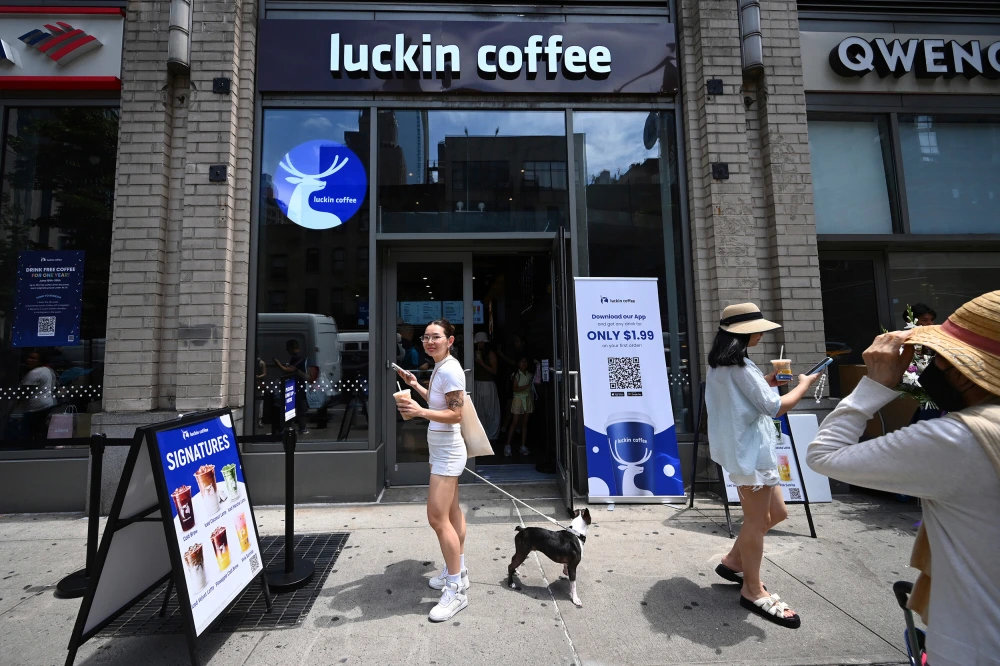 Luckin Coffee’s U.S. Strategy: Less Seating, More Speed, and Inventive Menus