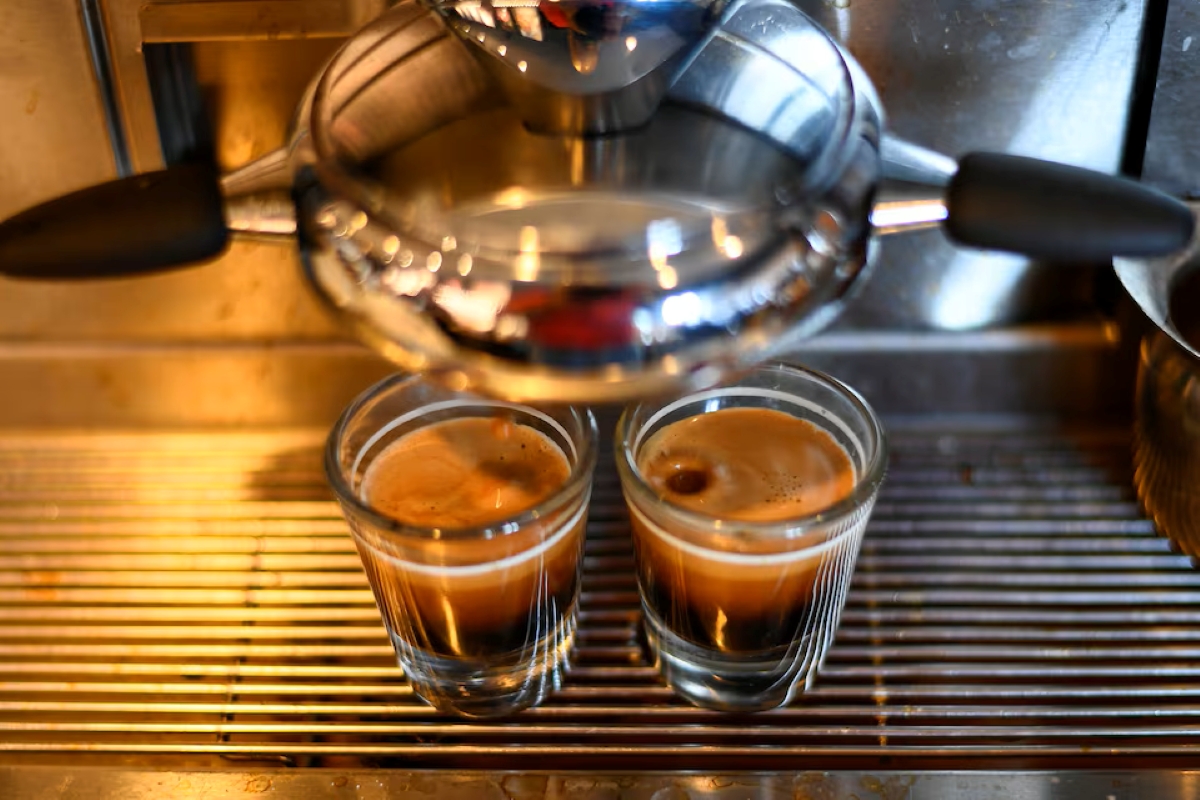 US Roasters Struggle After 50% Brazil Coffee Tariff